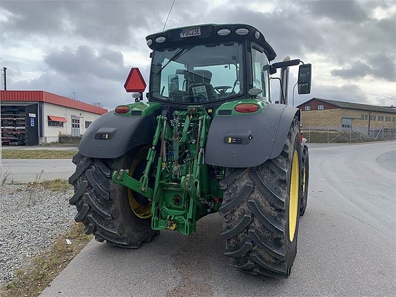 John Deere 6215R 3 of 7