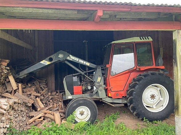 Valmet 604  med Quicke 3300 lastare & Ålö fäste