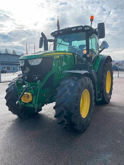 John Deere 6215 R AutoPower 2 of 6