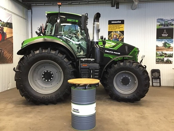 Deutz-Fahr 8280 TTV 2 of 15