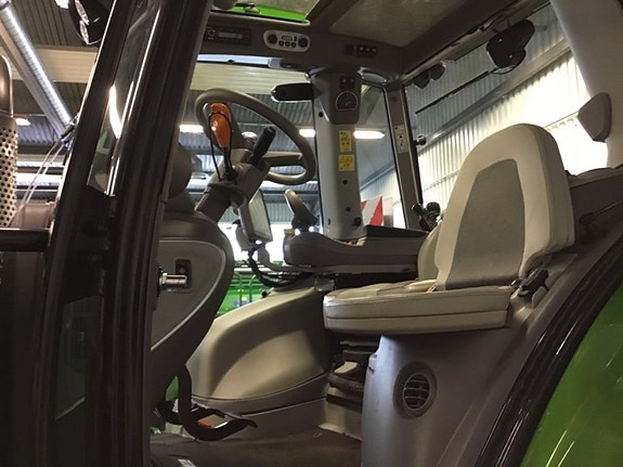 Deutz-Fahr 8280 TTV 5 of 15