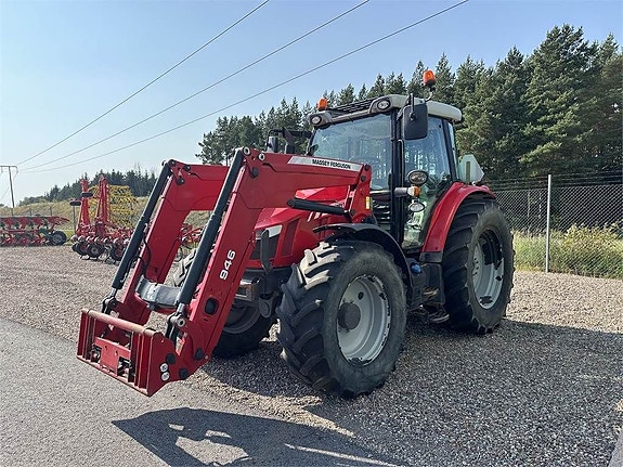Massey Ferguson 5712 5 of 6