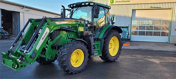 John Deere 6130R AP TRAKTOR FR.LYFT 1,99% räntekampanj
