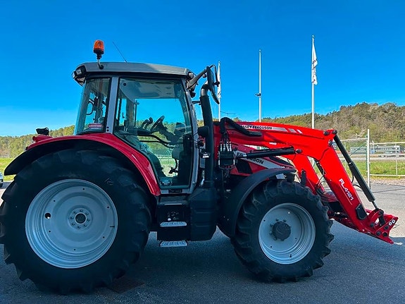 Massey Ferguson MF 5S.145 Dyna-6 EFFICIENT 3 of 4