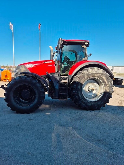 Case IH OPTUM 300 CVX 7 of 13