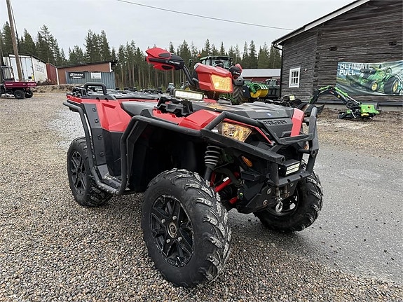 Polaris Sportsman XP 1000 EPS 2 of 5