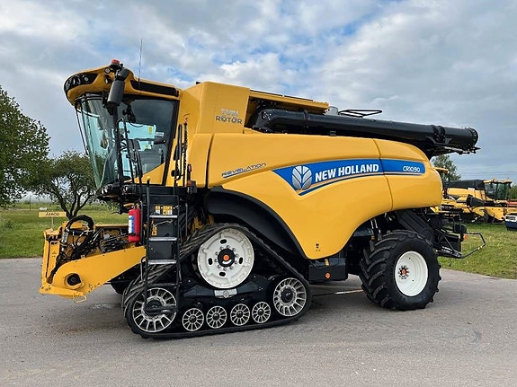 New Holland CR 10.90