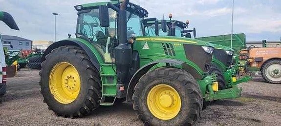 John Deere 6215R COMMANDARM TRAKTOR