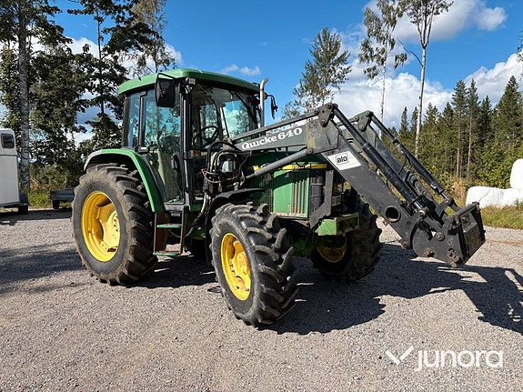 John Deere 6010