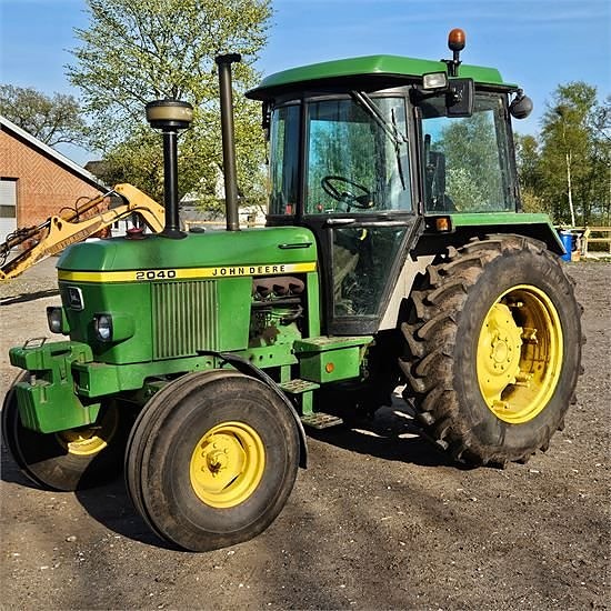 John Deere 2040 - 3 ton