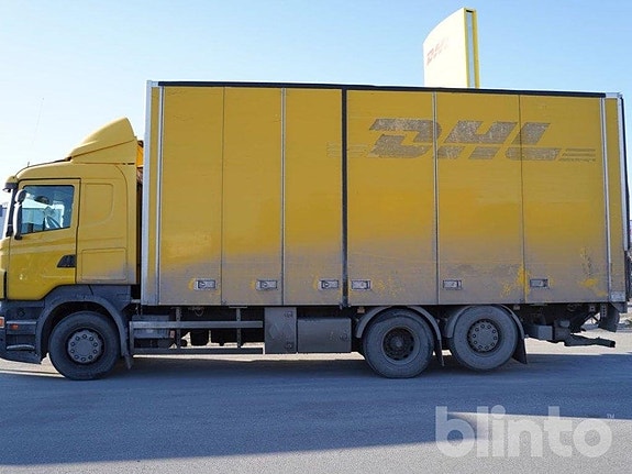Skåpbil SCANIA R420 6x2*4 med öppningsbar sida