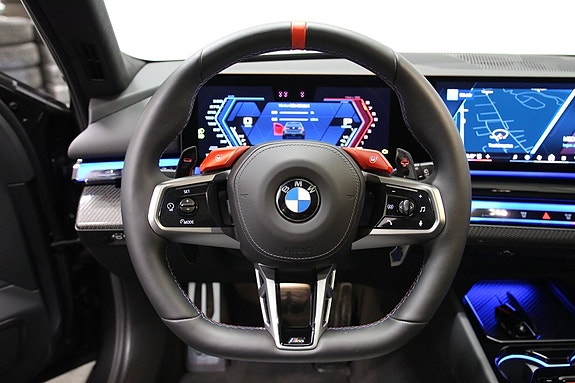 BMW M5 8 of 28