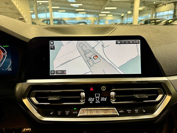 BMW 320 13 of 21