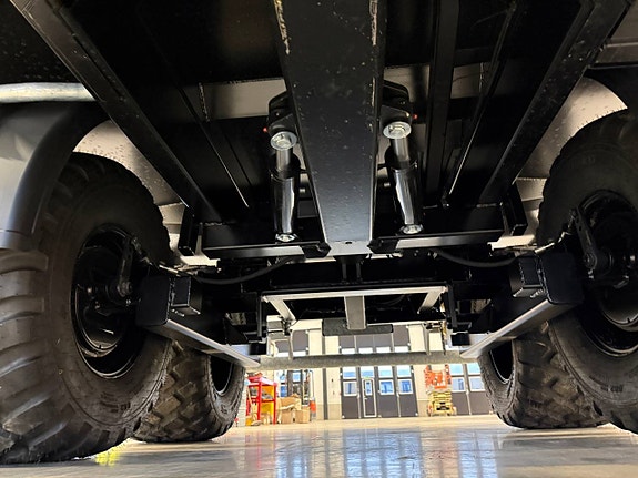 Hakarps - 12 tons dumperkärra ramstyrning full Hardox 9 of 12