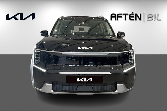 Kia EV9 2 of 18