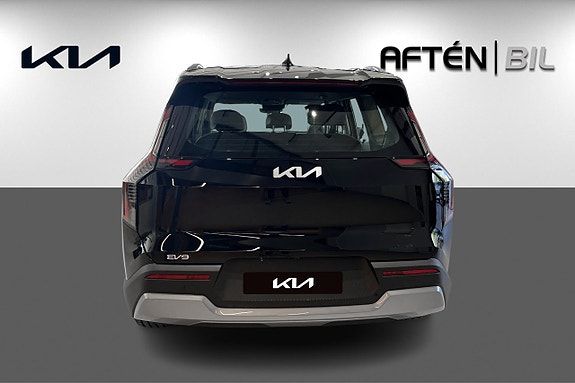 Kia EV9 5 of 18