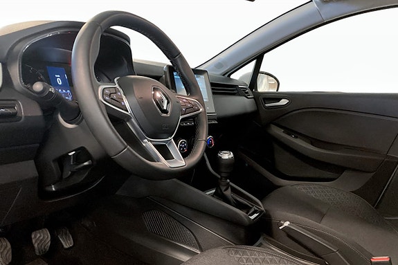 Renault Clio 6 of 10