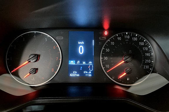 Renault Clio 8 of 10