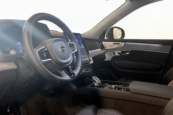 Volvo XC90 6 of 10