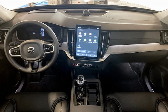 Volvo XC90 5 of 10