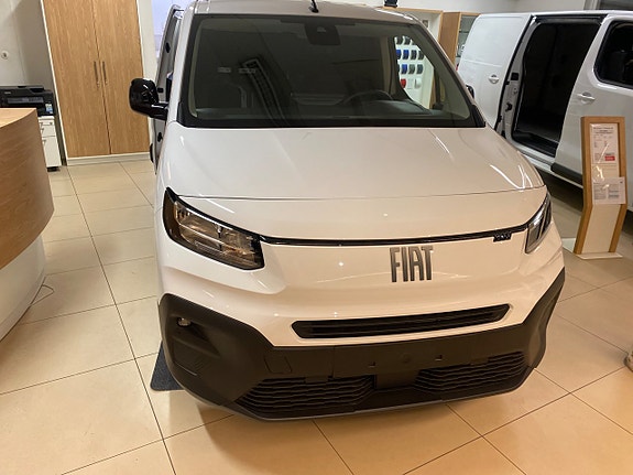 Fiat Doblo 2 of 5