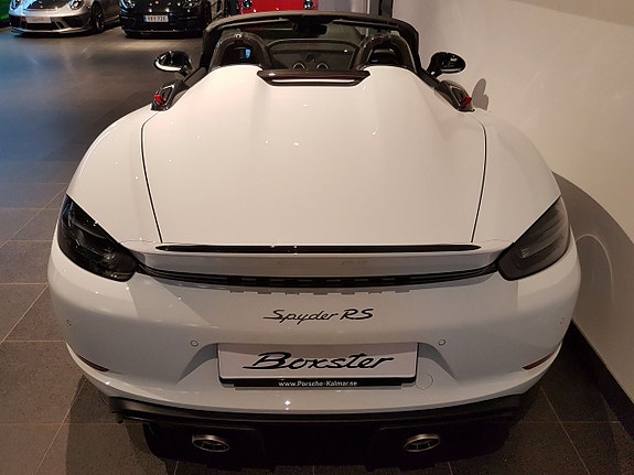 Porsche 718 Spyder RS 5 of 5