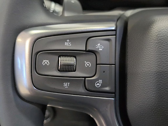 Chevrolet Silverado 1500 15 of 24