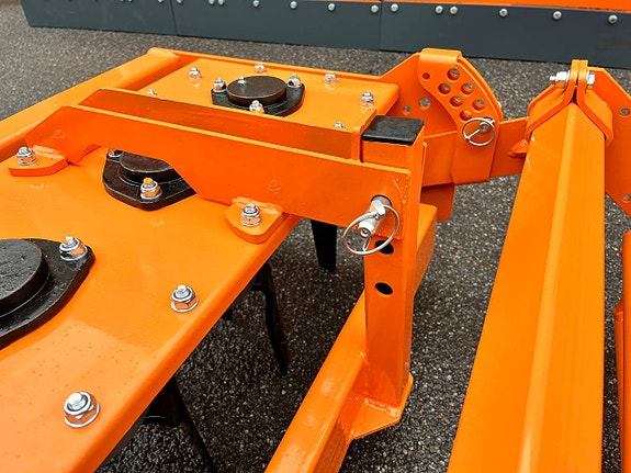 Rotorharv DELEKS® KR210 – För traktorer 55–80 hk 10 of 12