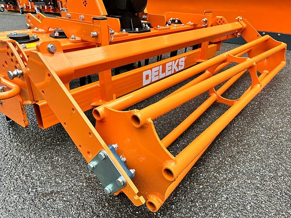 Rotorharv DELEKS® KR210 – För traktorer 55–80 hk 3 of 12