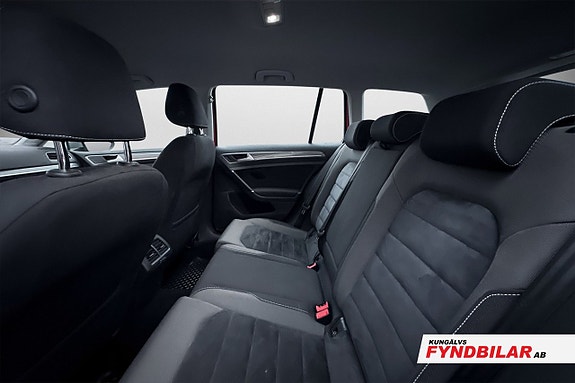 Volkswagen Golf Alltrack 4 of 7