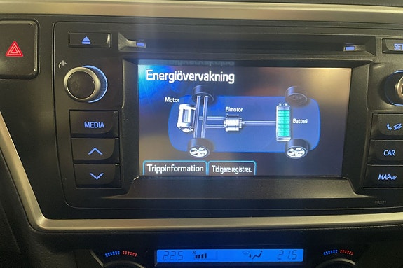 Toyota Auris 10 of 17