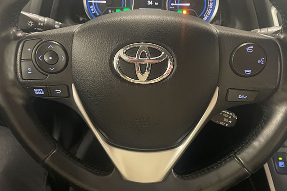 Toyota Auris 9 of 17