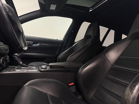 Mercedes-Benz C - 16