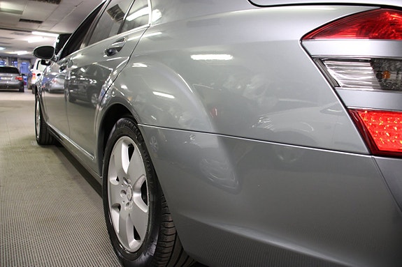 Mercedes-Benz S500 18 of 30