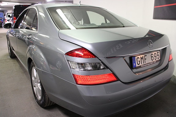 Mercedes-Benz S500 15 of 30
