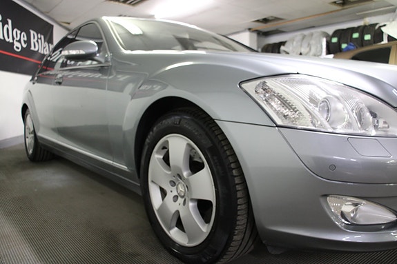 Mercedes-Benz S500 23 of 30