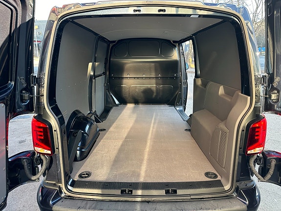 Volkswagen Transporter 14 of 15