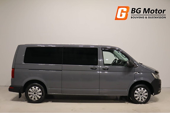 Volkswagen Caravelle 2 of 5