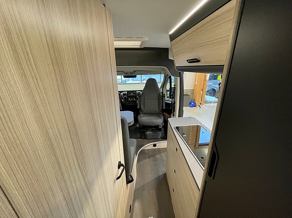 Sun Living V 65 GX / Dieselvärme / Höj & Sänkbarsäng / Automat / B-körkort/ 20 of 28