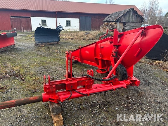Sidovinge Svedalaarbrå för traktor