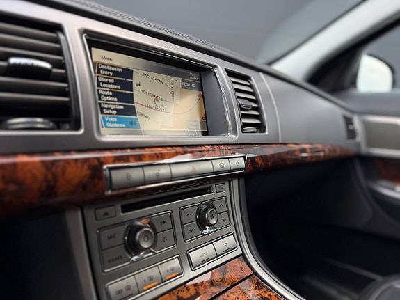 Jaguar XF 17 of 20