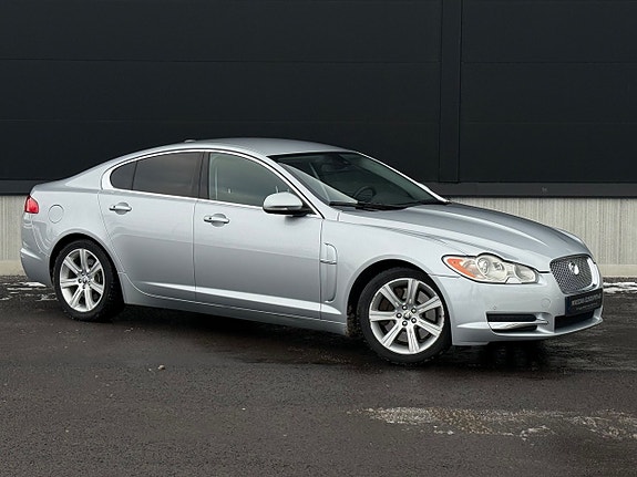 Jaguar XF 4 of 20