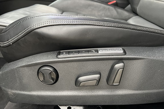 Volkswagen Passat 10 of 28