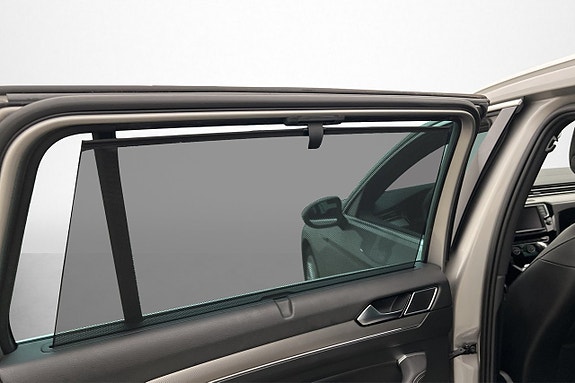 Volkswagen Passat 23 of 28