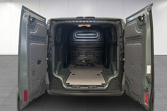 Kia PV5 6 of 27