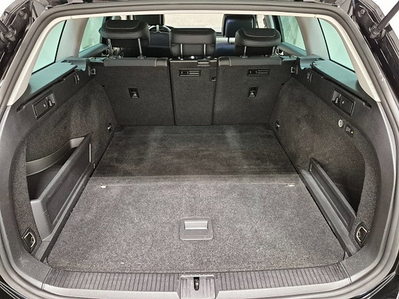Volkswagen Passat Alltrack 11 of 11