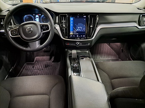 Volvo V60 Cross Country 6 of 7