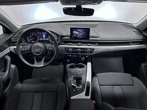 Audi A4 11 of 26