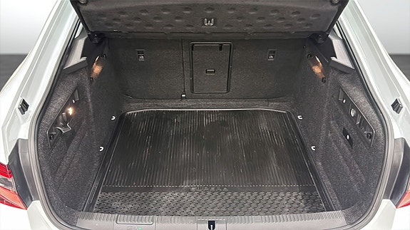 Skoda Superb 10 of 18