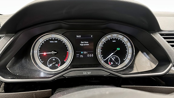Skoda Superb 13 of 18